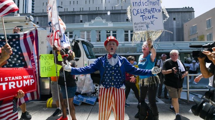 Donald Trump fue procesado por 37 cargos en Miami y se declaró 