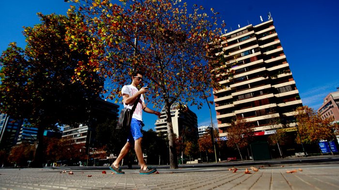 Del frío... ¡a la ola calor! Alertan por nuevo fenómeno que elevará las temperaturas en la RM