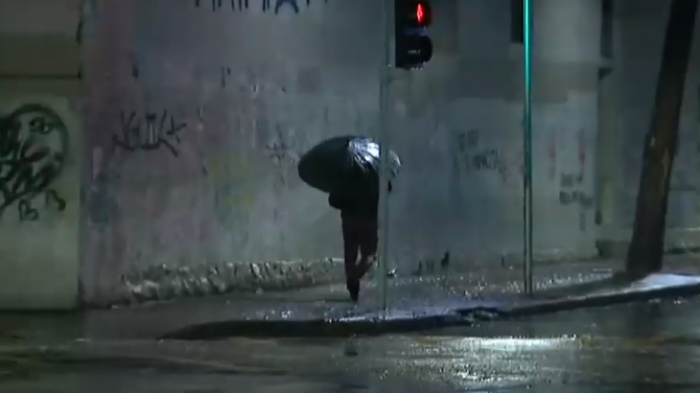 Este invierno sería más lluvioso que todo 2022: Sólo en Santiago caerían más de 200 milímetros de agua