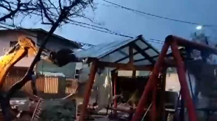 Con mesa de ping pong y quincho: Así era el segundo mausoleo narco que fue demolido en Quilicura