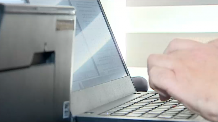 ¿Es el fin del teletrabajo o llegó para quedarse? Las grandes empresas optan por la presencialidad