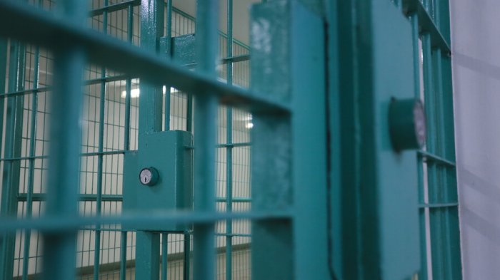 Cortaron barrotes y usaron telas para escalar: Confirman fuga de 3 internas desde cárcel de Antofagasta