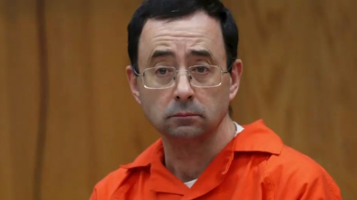 Larry Nassar fue apuñalado al interior de cárcel en Estados Unidos: Abusó sexualmente a cientos de gimnastas