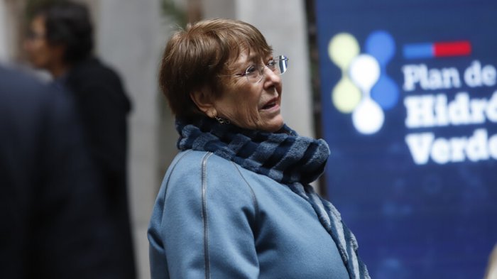 Fiscalía investiga traspaso de fondos del GORE Biobío a fundación creada por ex presidenta Bachelet