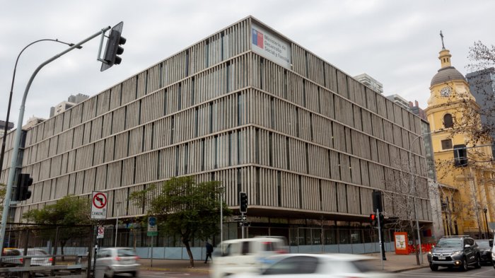 CDE interpuso querella criminal por robo que afectó a oficinas del Ministerio de Desarrollo Social