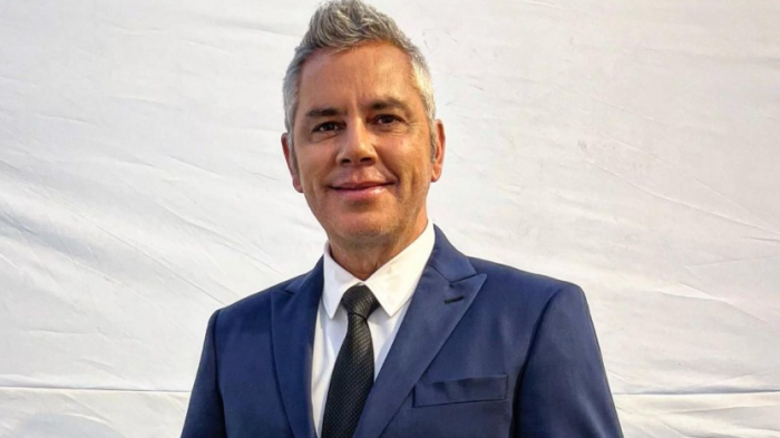 Revelan millonaria indemnización que deberá pagar José Miguel Viñuela por corte de pelo a camarógrafo