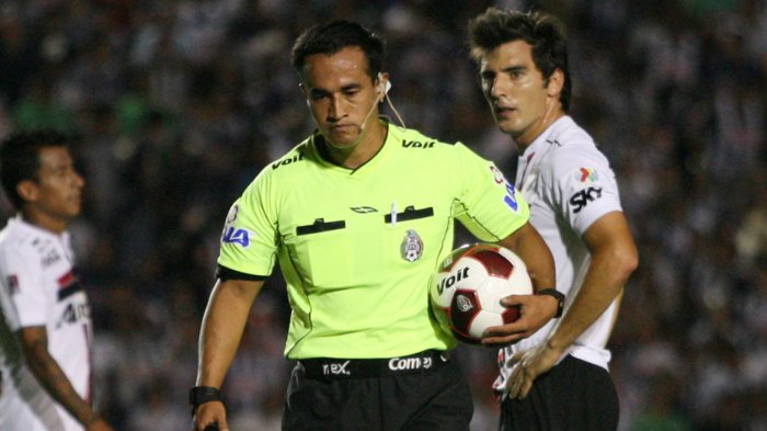 Estos son los sueldos que pueden recibir los árbitros en el fútbol chileno