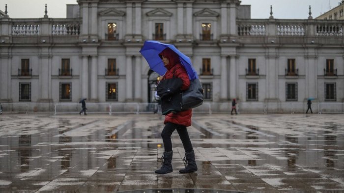¡A preparar los paraguas! Pronostican precipitaciones para esta semana en la Región Metropolitana