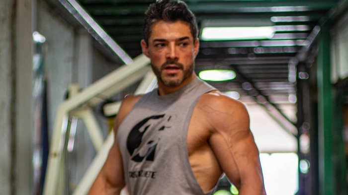 La nueva vida de ex Mekano: Fue despedido del trabajo y a sus 41 años es vedetto en despedidas de solteras