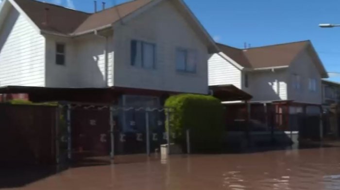 Calles convertidas en ríos: Grandes inundaciones afectan a Santa Cruz tras el sistema frontal