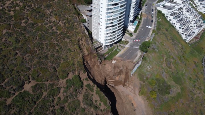 Expertos apuntan al recolector de agua: Exigen estudios tras socavón en edificio de Viña del Mar