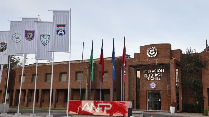 Ministerio de Justicia da 30 días a la ANFP para dejar sin efecto contratos con sitios de apuestas