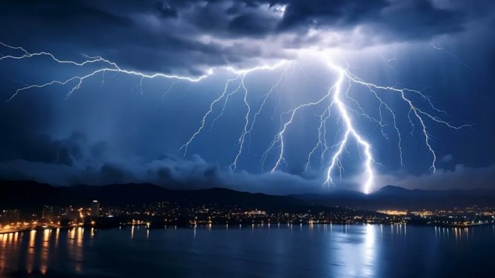 12 personas murieron en India tras el impacto de 61 mil rayos en casi dos horas