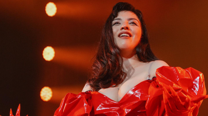 Mon Laferte cuenta que no tiene educación media y revela su próximo sueño