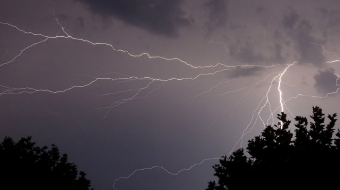 Actualizan alerta roja para la región del Maule por tormentas eléctricas