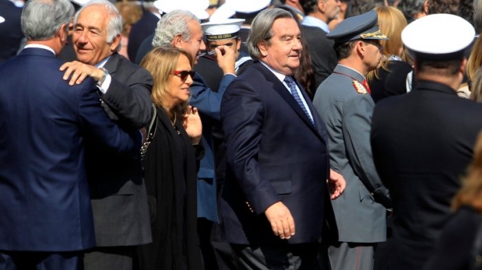 Con Camila Flores y Cristián Labbé: Simpatizantes de Pinochet realizan misa y acto privado en Los Boldos