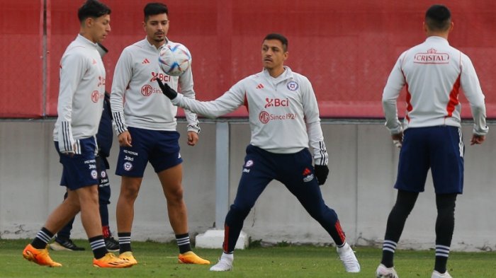 ¿Alexis Sánchez titular ante Colombia? Berizzo aclaró la situación del delantero de La Roja