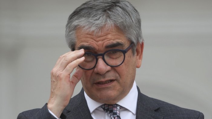 Imacec de agosto cae y ministro Marcel apunta a factores puntuales al reconocer que la cifra no lo deja tranquilo