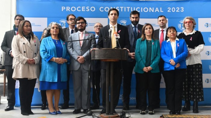Encuesta proceso Constituyente: 62,7% afirma que votará en contra