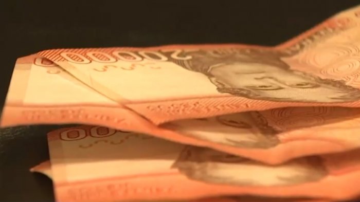 Mujer que buscaba pagar tratamiento de cáncer denuncia fraude de dinero con vale vista