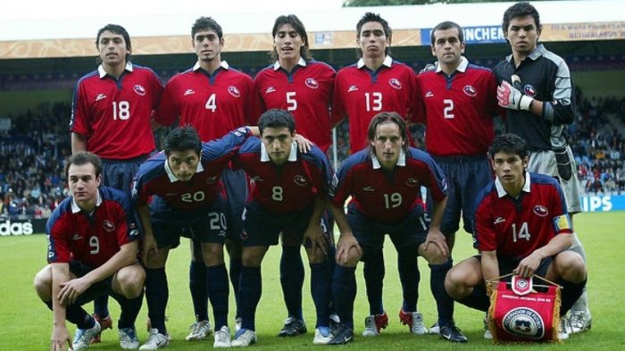 Ex figura de La Roja emprendió y ahora triunfa con novedoso negocio que une al fútbol con la comida