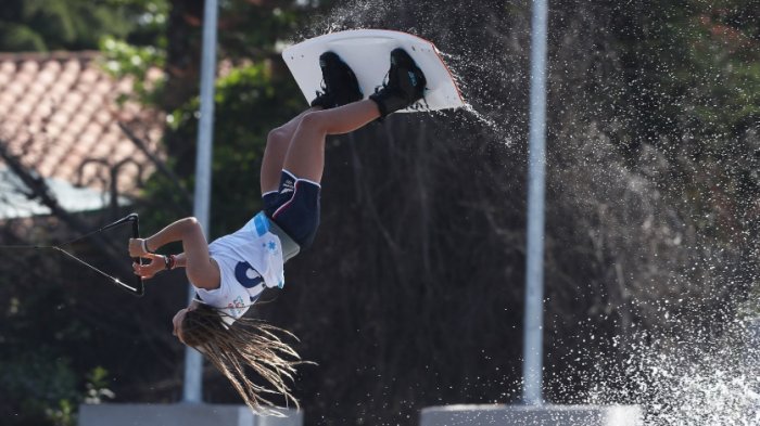 Nueva medalla para Chile: Ignacia Holscher logró el bronce en el esquí náutico