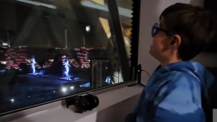 Hinchas silenciosos: Pdte. Boric anuncia primera sala para personas TEA en el Estadio Nacional