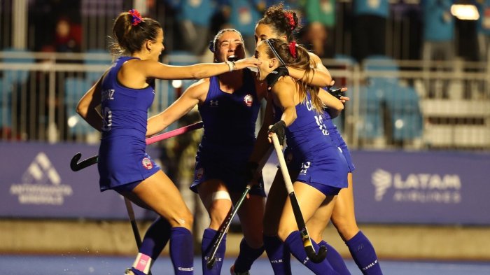 ¡Brillantes! Las Diablas derrotaron a Canadá en el hockey césped femenino en Santiago 2023