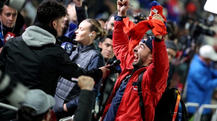 Así se vivió el himno en el Estadio Nacional tras el oro de Lucas Nervi en Santiago 2023
