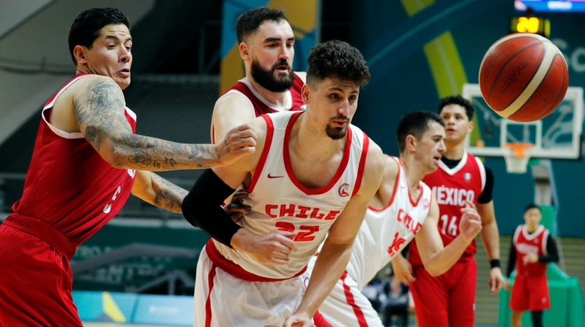 Chile derrota a México en infartante encuentro de básquetbol masculino