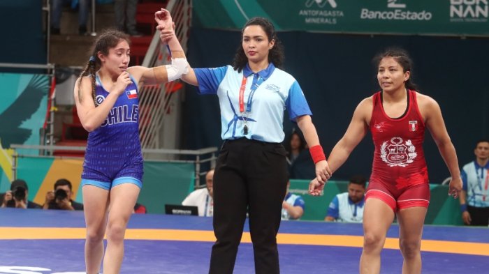 Nueva medalla para Chile: Antonia Valdés consiguió el bronce en la lucha de Santiago 2023