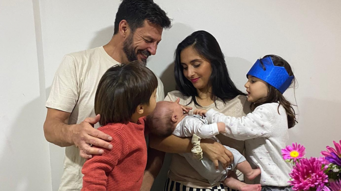 Rafael Cavada revivió el angustiante nacimiento de su hijo en un baño: “Lo recibo yo”