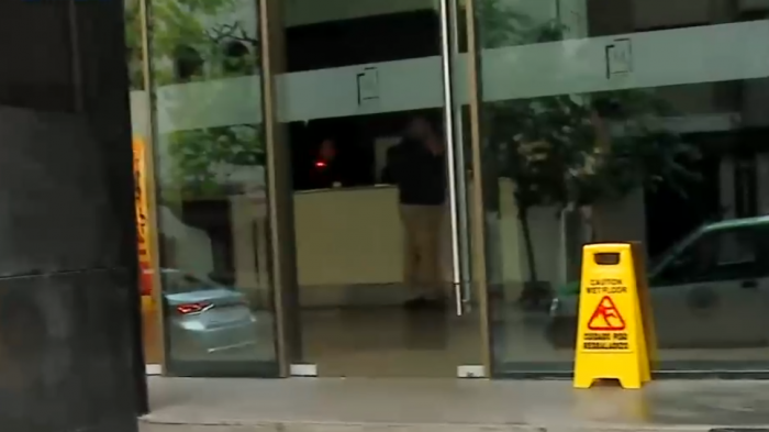 Roban 6 computadores desde la Junaeb: Autores engañaron a guardia y dijeron que iban a una reunión