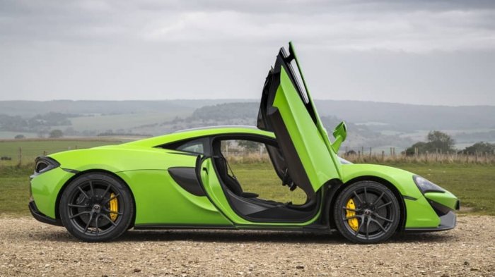 De un McLaren a bolsos Louis Vuitton de $3 millones: Los lujos del narco padrino de los artistas urbanos