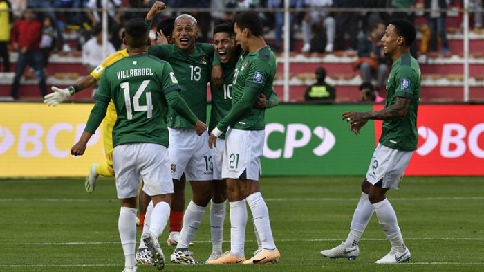 Bolivia tumbó a Perú en duelo de necesitados y salió del último lugar de las Clasificatorias