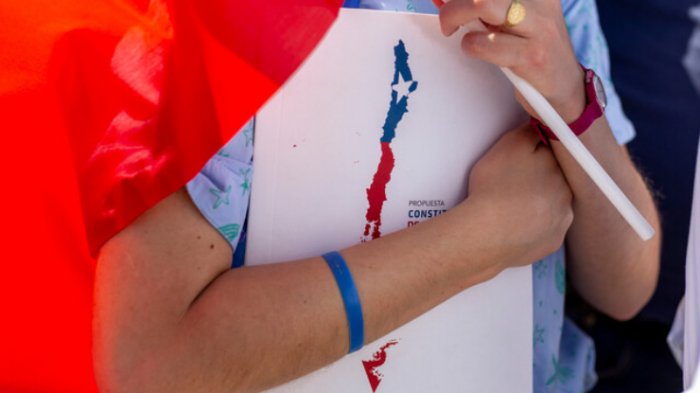 Pulso Ciudadano: En Contra ganaría con un 63% en el plebiscito constitucional