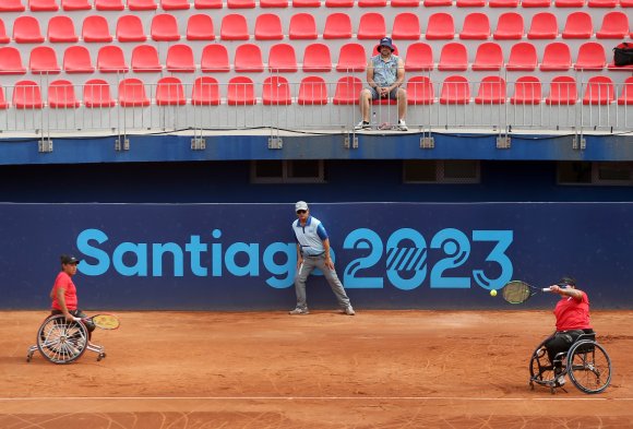 Chile irá por el bronce en el tenis en silla de ruedas: El equipo nacional de dobles femenino cayó ante Estados Unidos