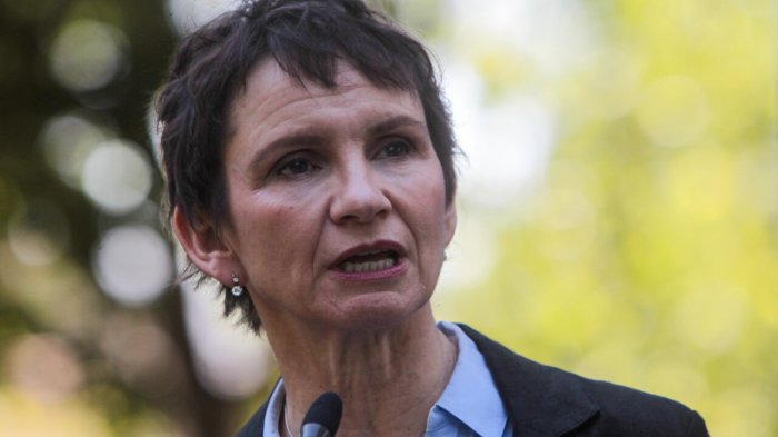 Gobierno confirmó que Venezuela no autorizó aterrizaje de avión con migrantes expulsados desde Chile