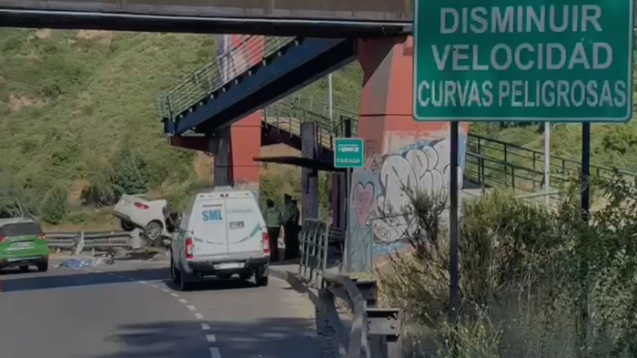 Accidente vial dejó dos muertos y tres heridos graves en Viña del Mar