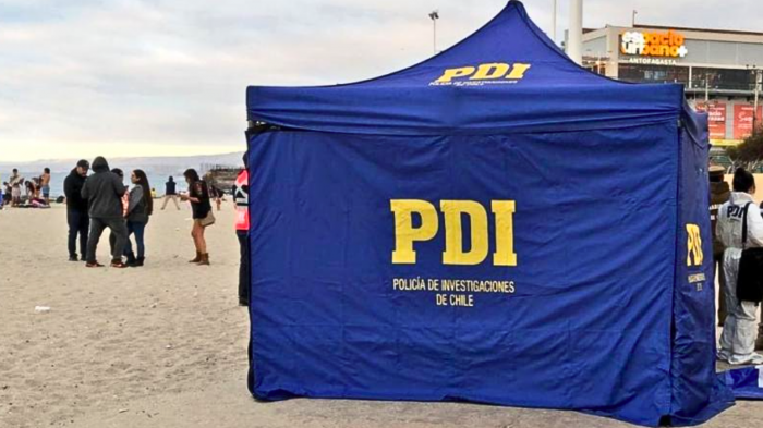Bañistas encontraron cuerpo flotando en playa de Antofagasta