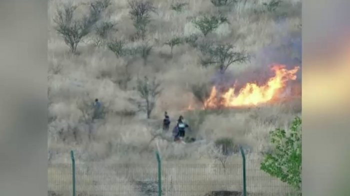 Con fotografías buscan a presuntos pirómanos que habrían causado incendio forestal en Renca