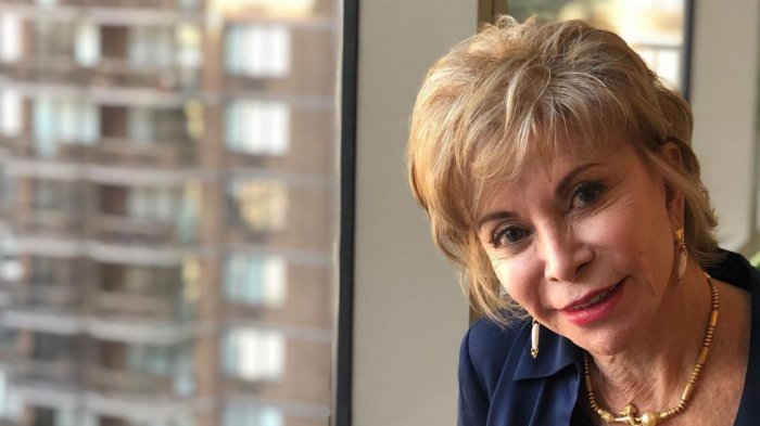 La tajante respuesta de Isabel Allende por prohibición de sus libros en Florida: 