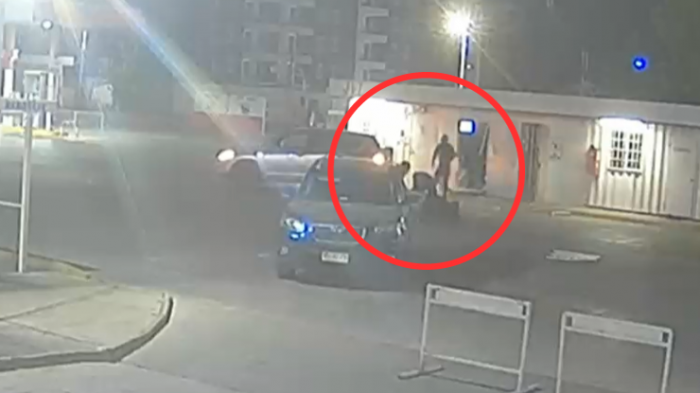 Alunizaje en servicentro de Maipú: Sujetos amarraron a trabajador para extraer caja fuerte