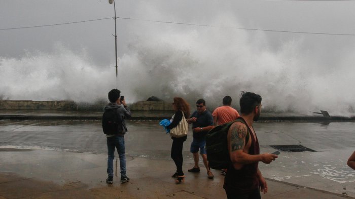 Actualizan alerta por marejadas anormales en la costa: Emiten recomendaciones ante riesgos