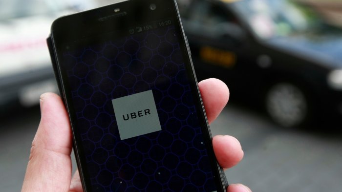 Ley Uber espera luz verde de Contraloría: Conductores piden más plazo por nuevos requerimientos