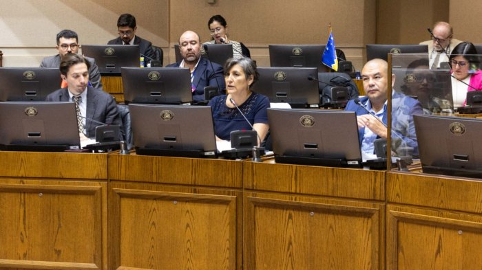 Ley corta de isapres: Comisión de Salud del Senado rechazó alza de precios base de planes