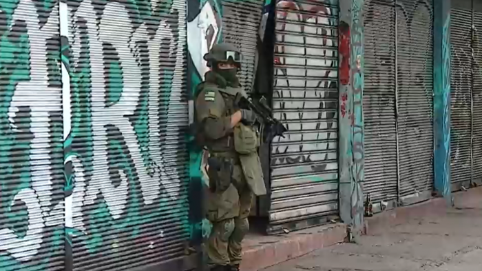 Investigan robo frustrado en joyería en Maipú: Carabineros busca a delincuentes en locales cercanos