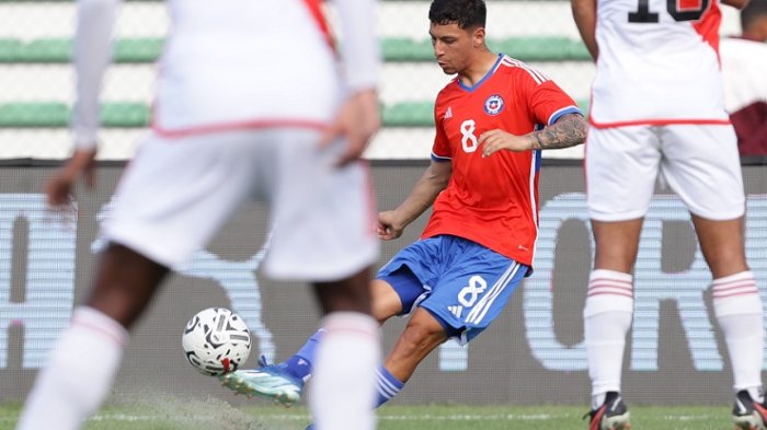 Panorama complicado: La Roja se estrenó en el Preolímpico 2024 con derrota ante Perú