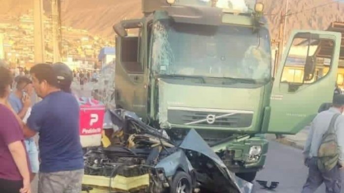 Camión dejó tres muertos y arrasó con siete autos en Antofagasta