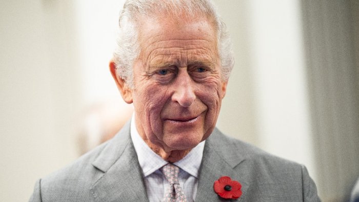 Carlos III fue sometido a operación: Está internado en la misma clínica en que detuvieron a Pinochet